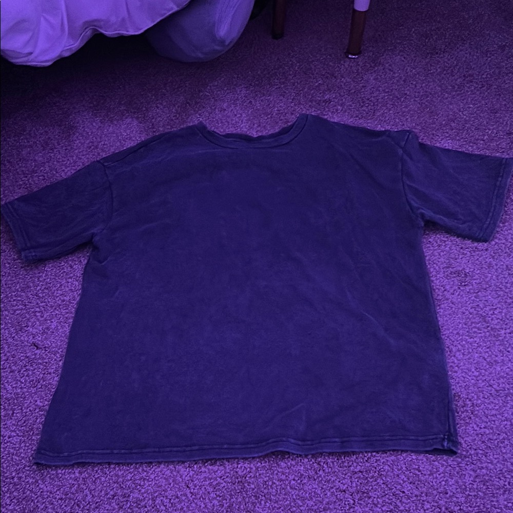 NEW - Casual Gray T-Shirt
